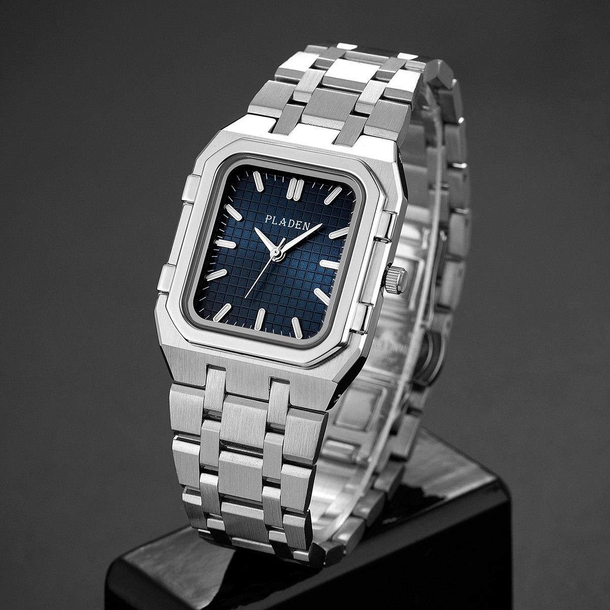Luxury Watch Manufacturers - Luxe merk horloges met blauwe wijzerplaat