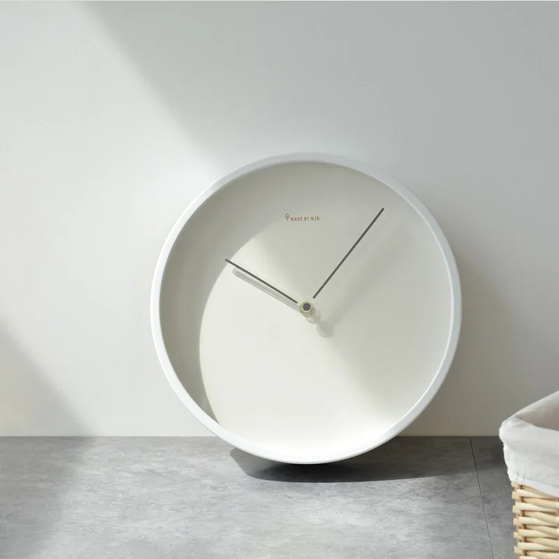 Moderne minimalistische wandkl - Luxury Watch House recensie en prijs