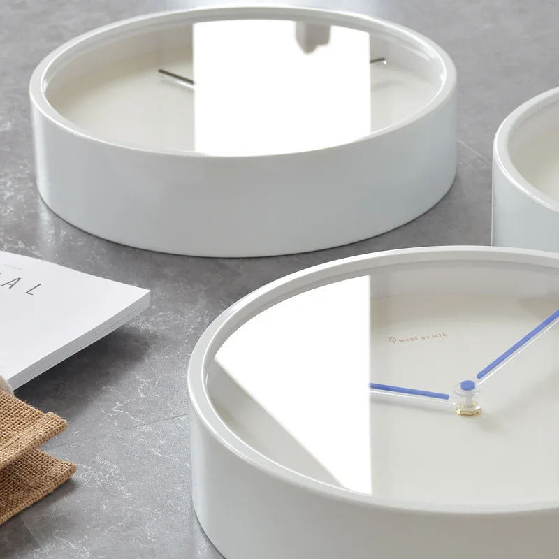 Moderne minimalistische wandkl - Luxury Watch House recensie en prijs
